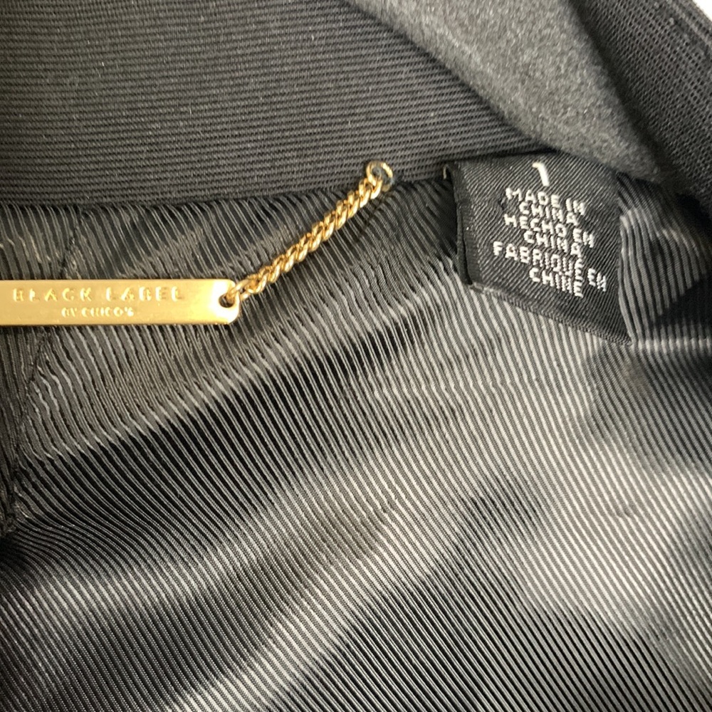 Black label Chicos black gold metallic jacquard topper 1 M - Picture 3 of 9